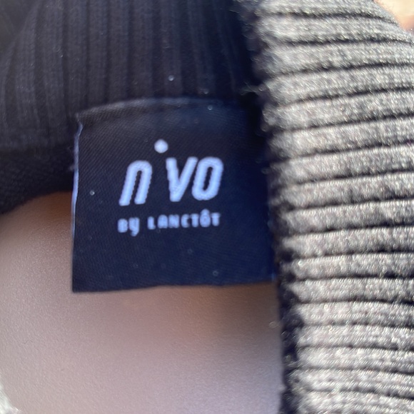 N VO Black Zipper Sweater with Blackstone Emblem  Size M - Picture 4 of 11